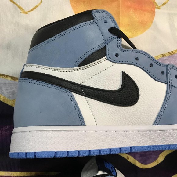 AJ1 Retro High OG University Blue Sneakers Basketball shoes authentic main image 5